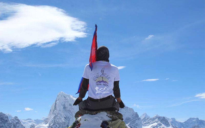 Everest-Base-Camp-Yoga-Trek